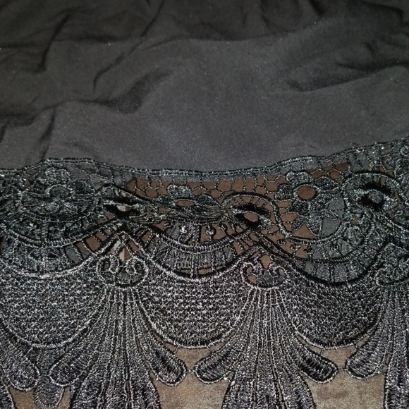 Top - Picture 2 of 4